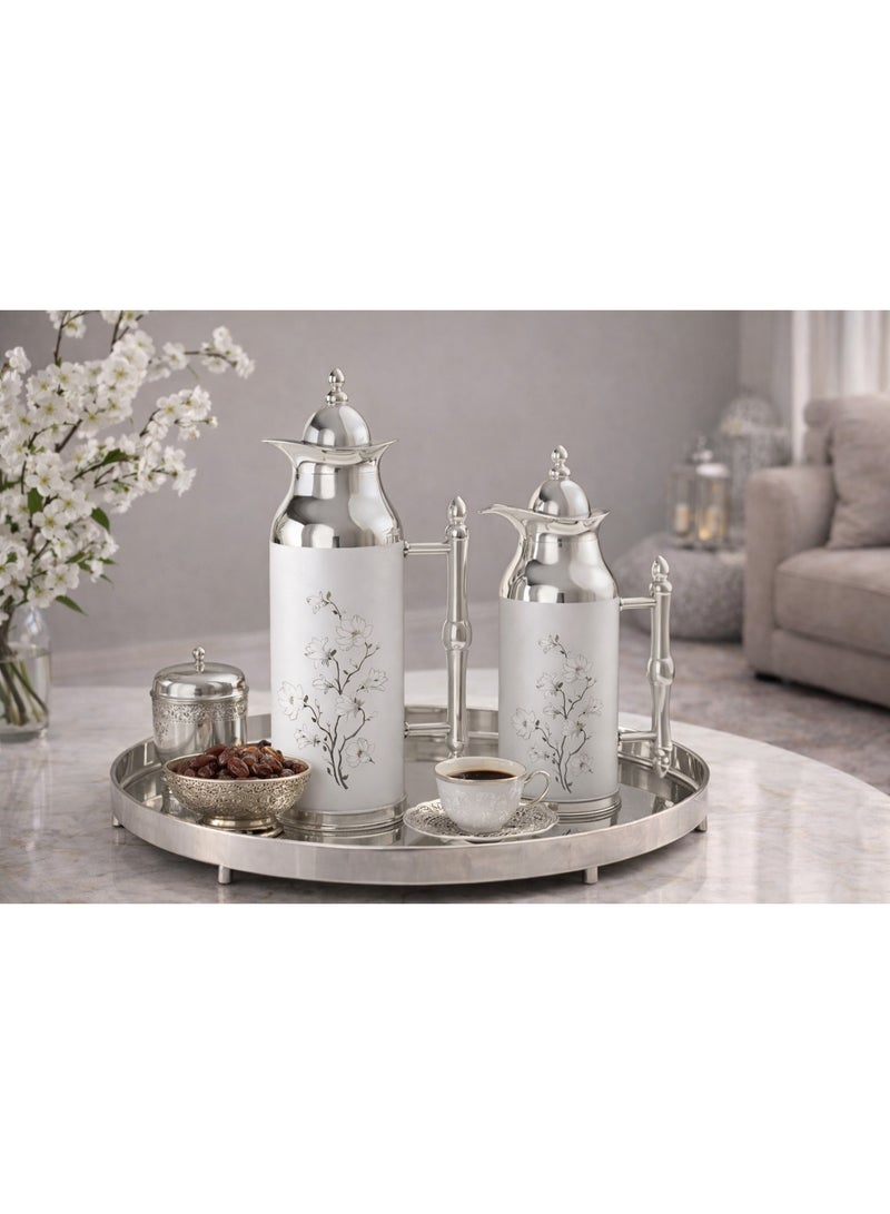 ريفان طقم ترامس ضيافة فضي مزخرف بنقشة زهور الكرز 🌸 | لمسة صباحية راقية للقهوة والشاي - Image 1